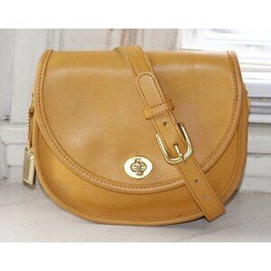 Coach Vintage - Watson Crossbody Bag 9981 in Yellow, Rare Color - USA 1990s